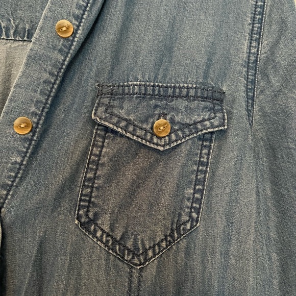 Super cute for summer denim romper, dress it up or down! - Picture 2 of 4